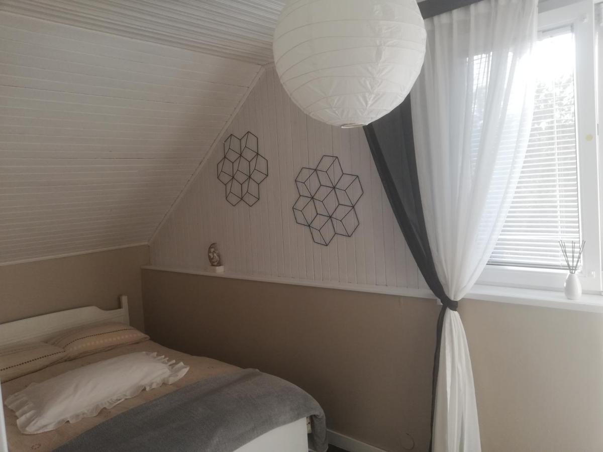 Cudodomek Na Mazurach W Woszczelach Kolo Elku Extérieur photo